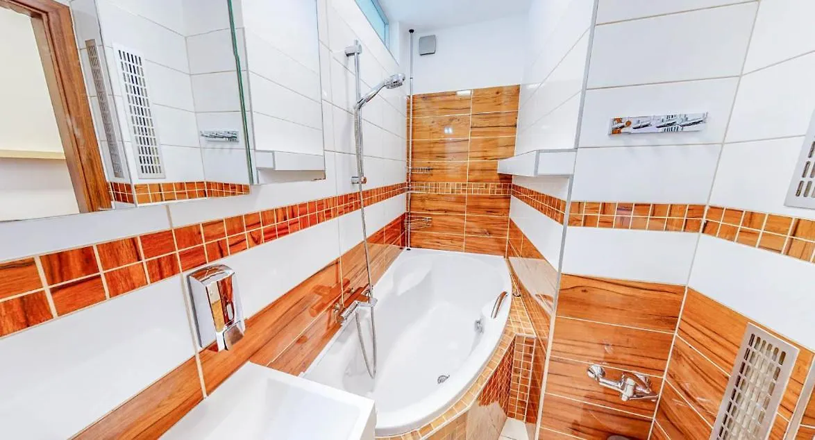 Apartmán Novy Apartman V Ostrave U Misky S Akvariem A Vyhledem Z Balkonu Na Beskydy Ostrava