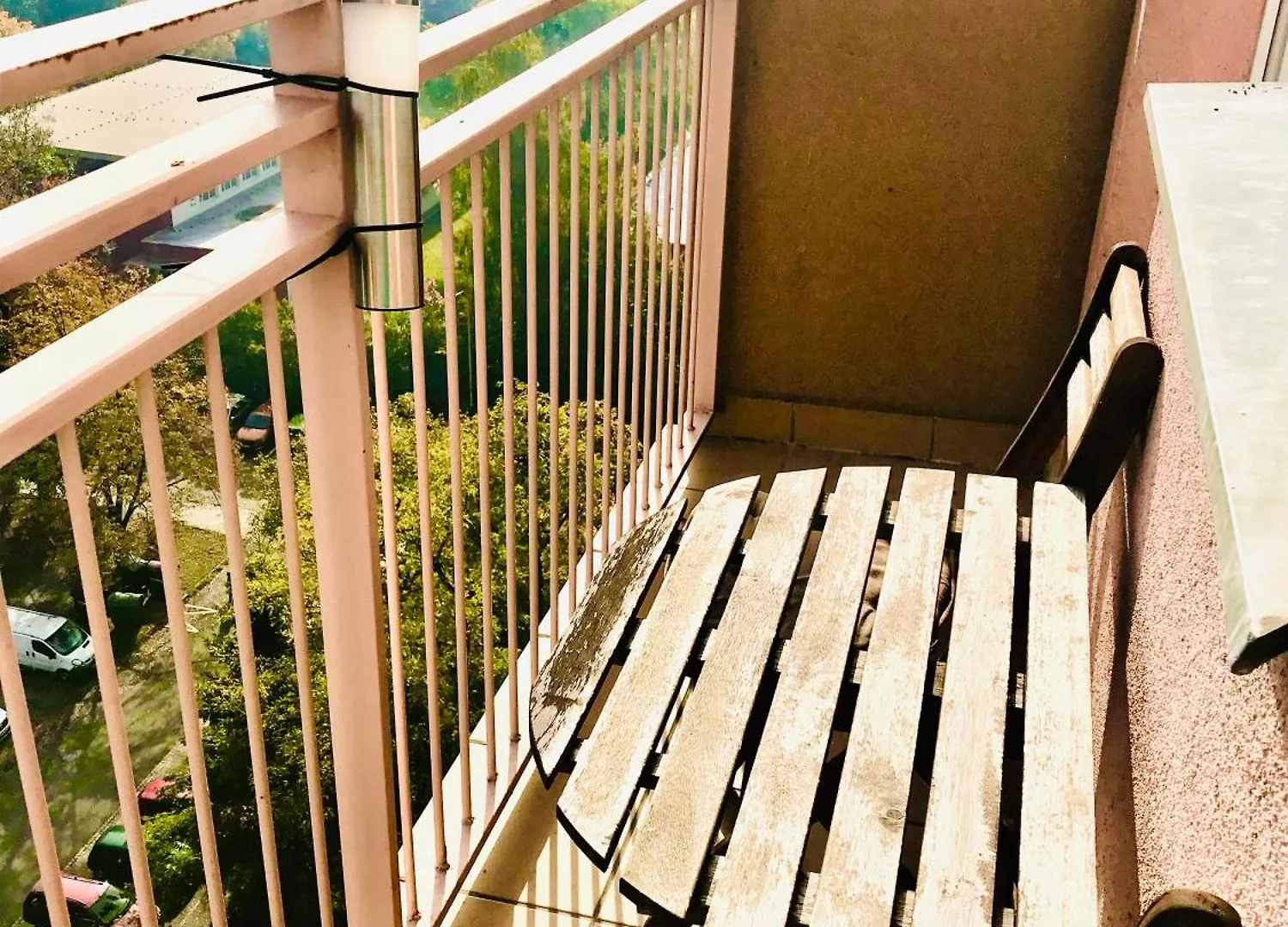 Novy Apartman V Ostrave U Misky S Akvariem A Vyhledem Z Balkonu Na Beskydy Ostrawa Apartament